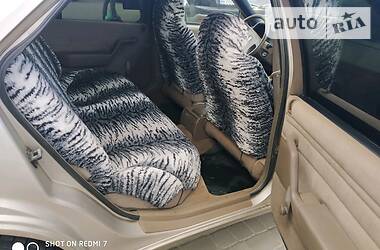 Седан Peugeot 605 1992 в 