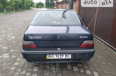 Седан Peugeot 605 1992 в Тлумаче