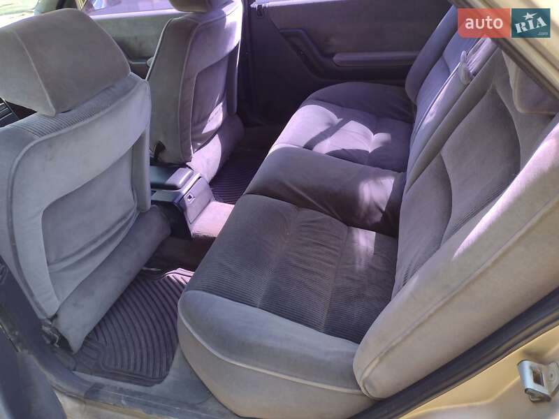 Седан Peugeot 605 1991 в Черкасах