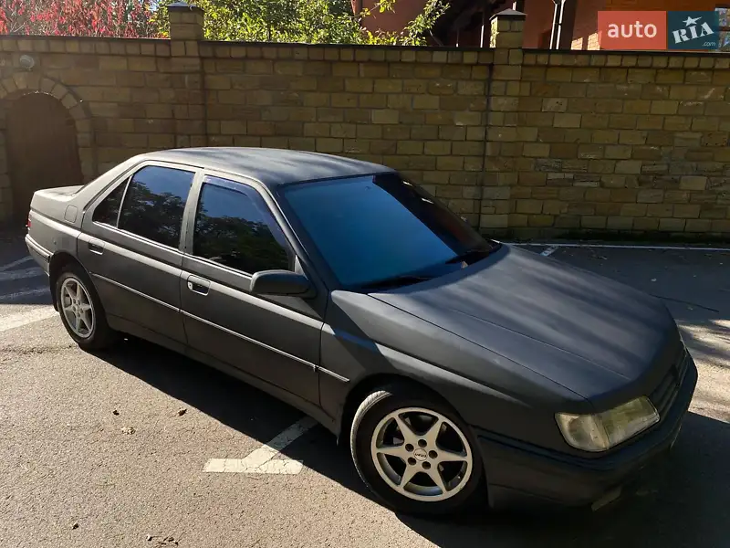 Peugeot 605