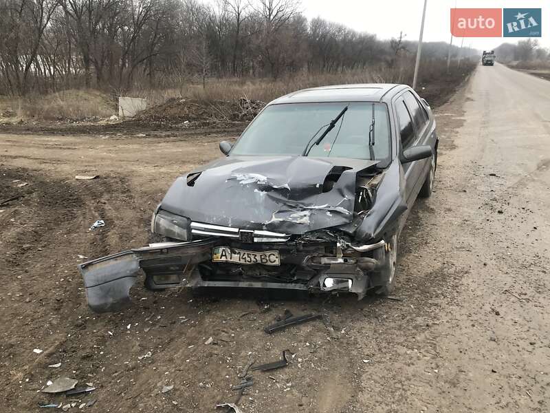 Седан Peugeot 605 1992 в Краматорске