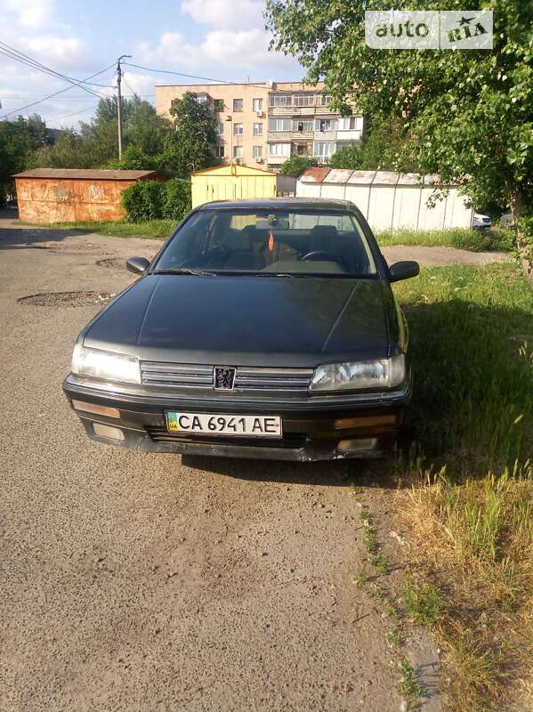 Седан Peugeot 605 1990 в 