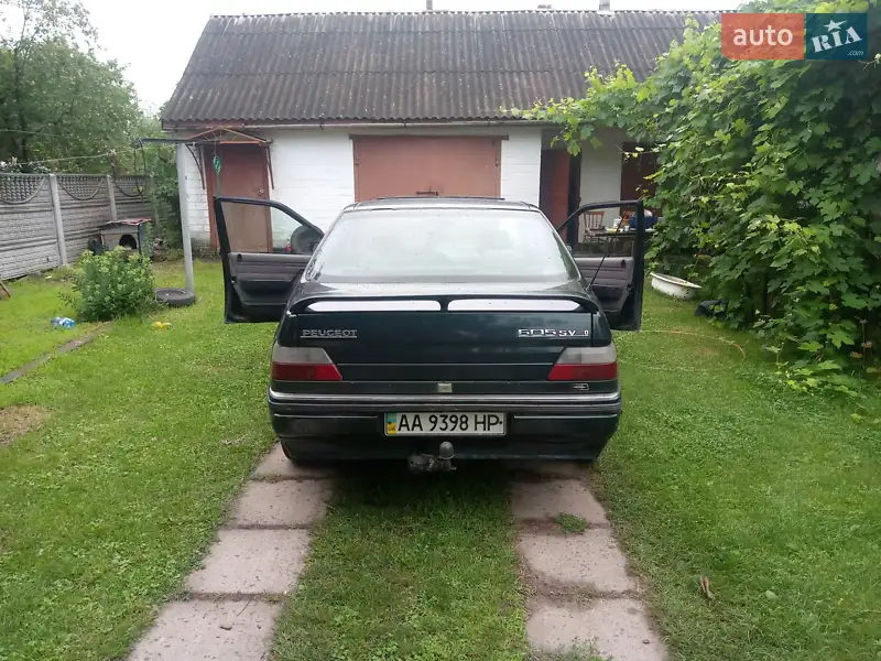 Седан Peugeot 605 1990 в 