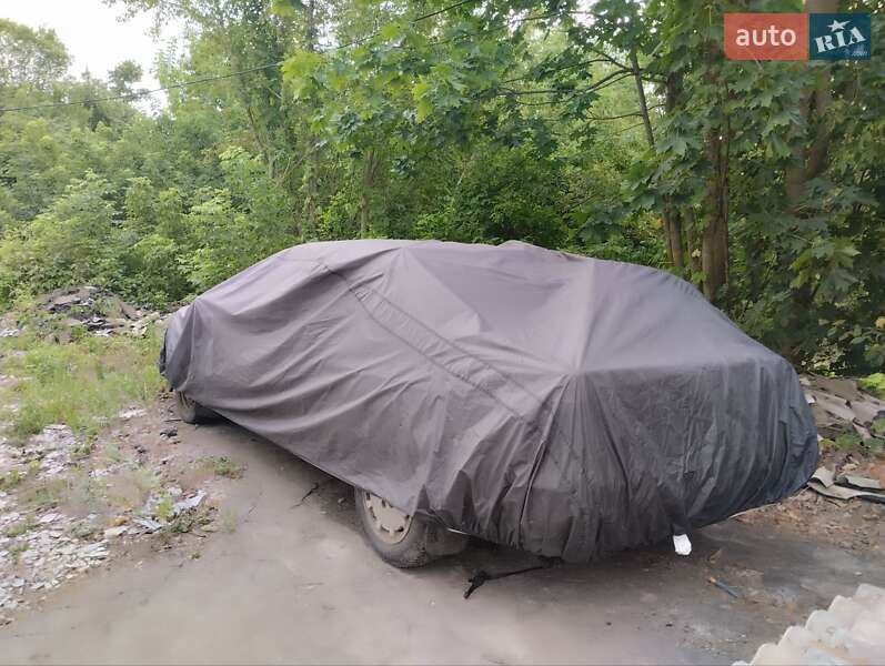 Седан Peugeot 605 1992 в Чернигове