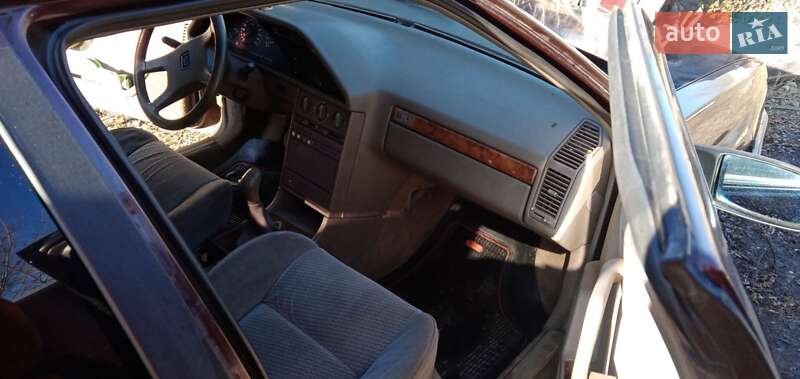 Седан Peugeot 605 1990 в Краматорську