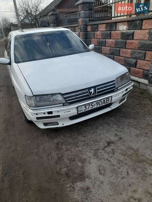 Седан Peugeot 605 1994 в Костополе