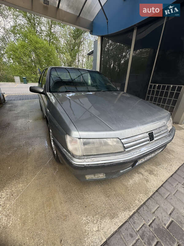 Седан Peugeot 605 1990 в 