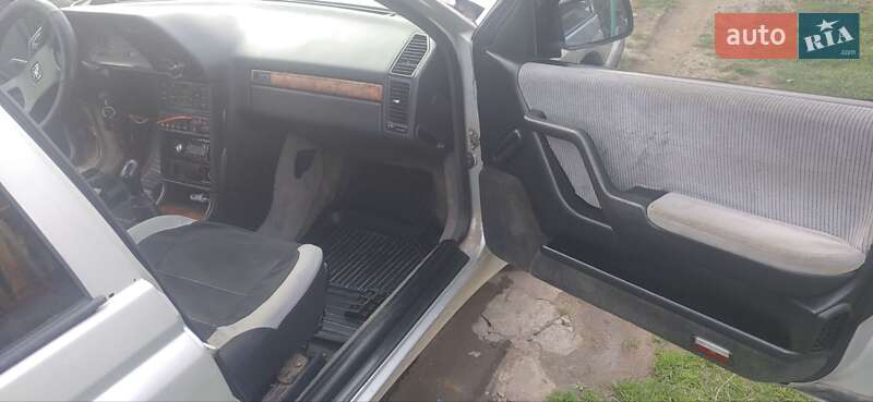 Седан Peugeot 605 1990 в Старом Самборе