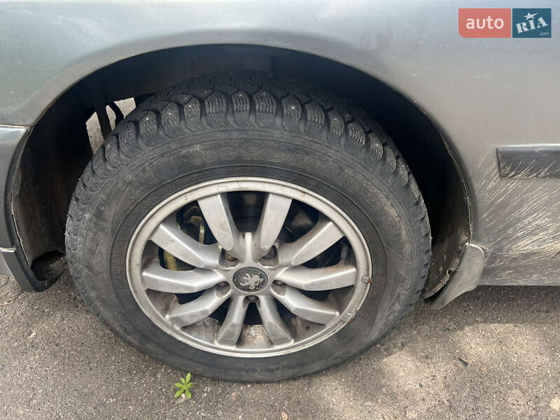Седан Peugeot 605 1990 в Краматорську