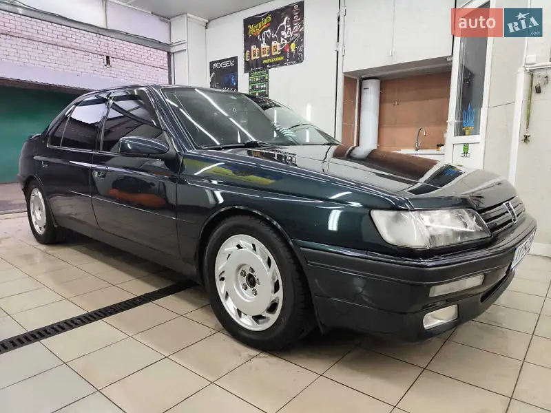 Peugeot 605