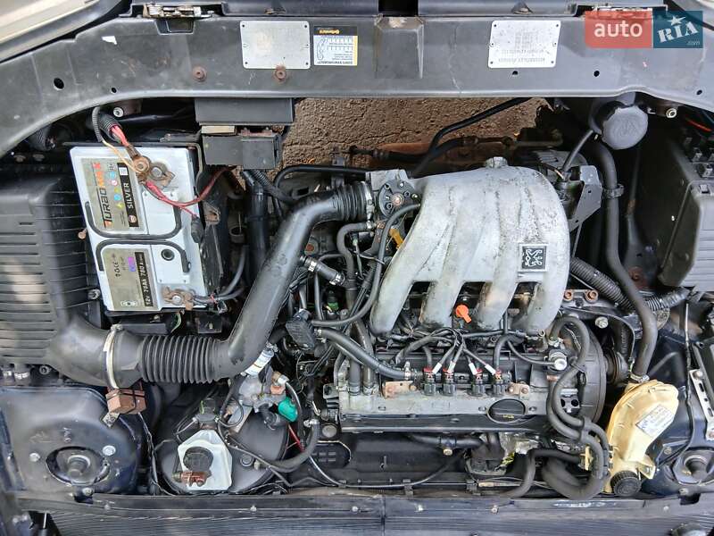 Седан Peugeot 605 1994 в Кривому Розі