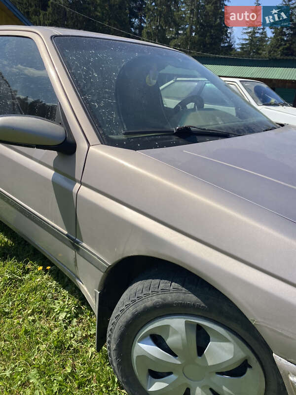 Седан Peugeot 605 1990 в Черновцах