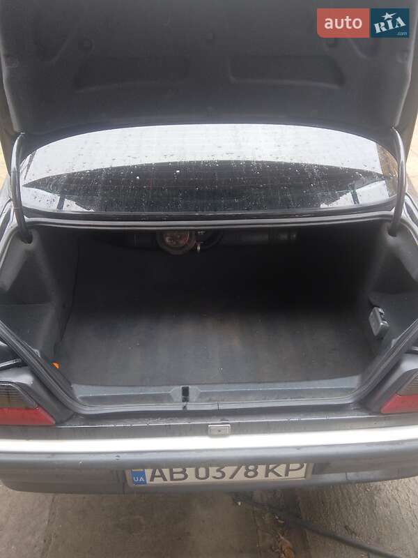 Седан Peugeot 605 1999 в Калиновке