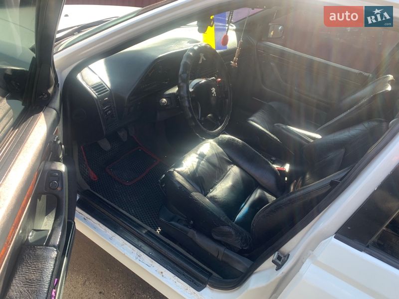 Седан Peugeot 605 1990 в Виннице