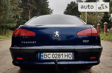 Седан Peugeot 607 2004 в Новояворовске