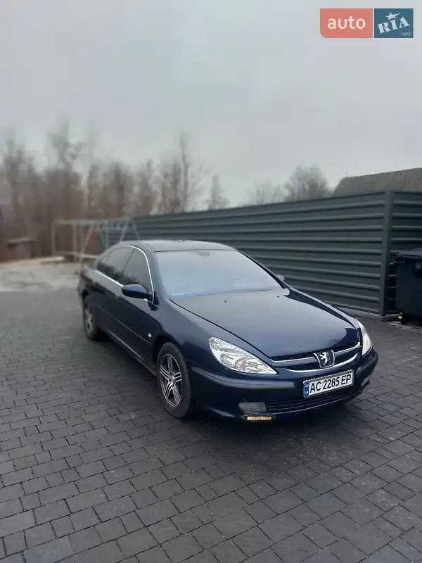 Peugeot 607 2001
