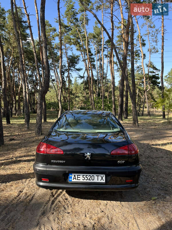 Седан Peugeot 607 2001 в Днепре