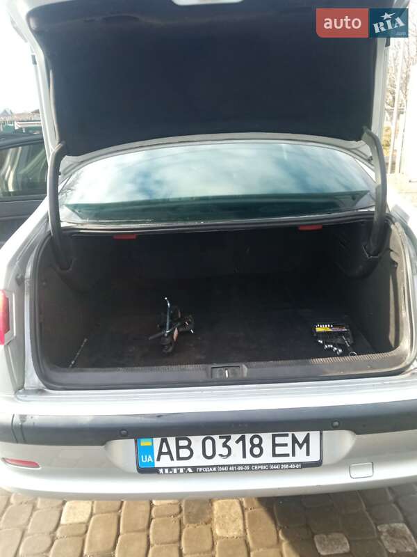 Седан Peugeot 607 2004 в Тульчині