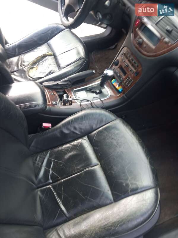 Седан Peugeot 607 2004 в Тульчині