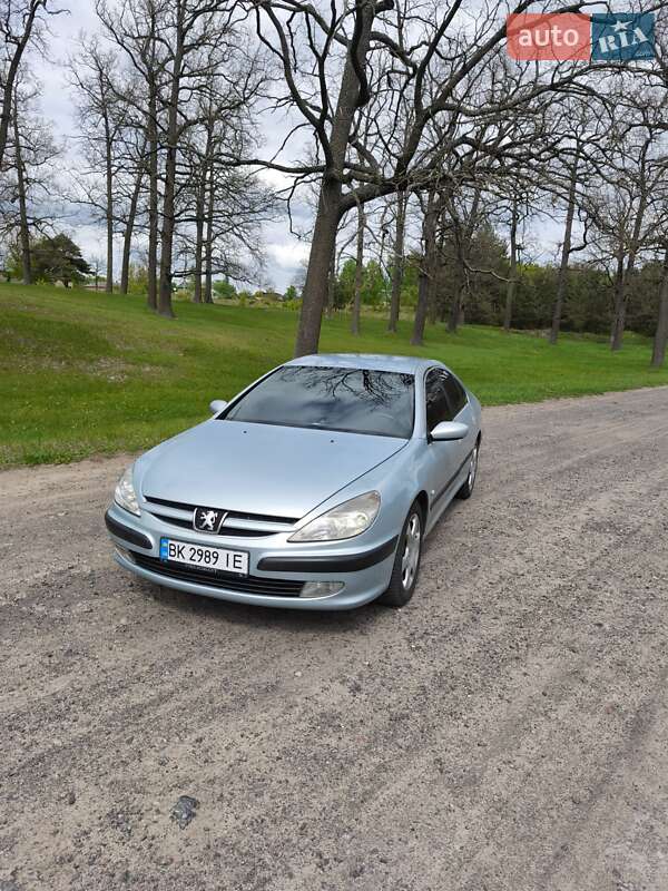 Peugeot 607 2000