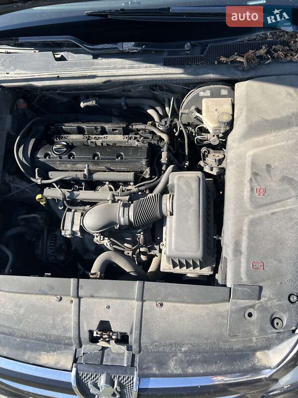 Седан Peugeot 607 2003 в Рівному