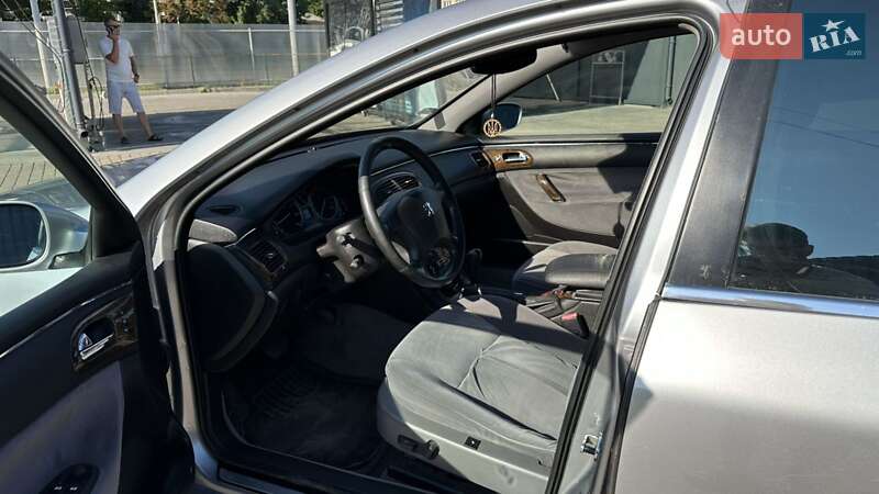 Седан Peugeot 607 2001 в Павлограді