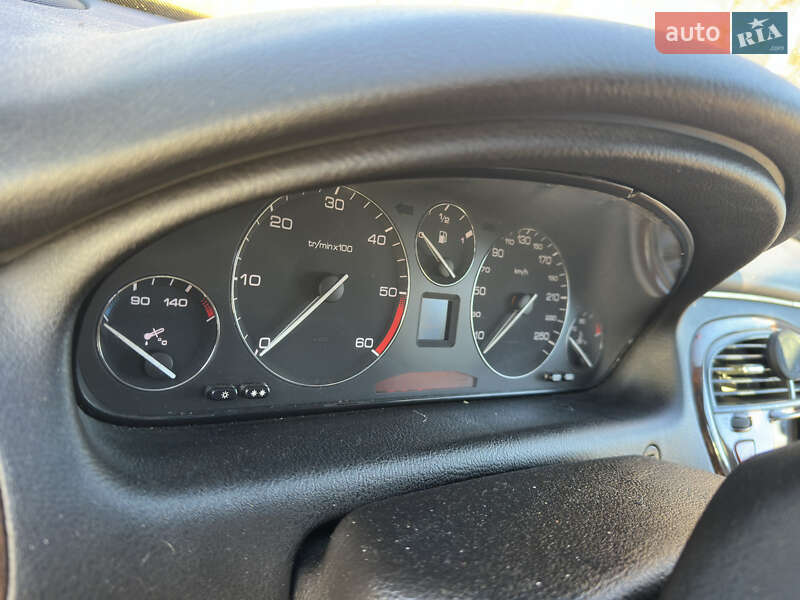 Седан Peugeot 607 2003 в Львове