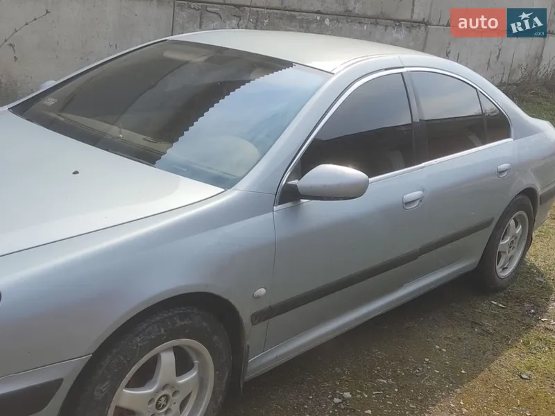 Peugeot 607 2001
