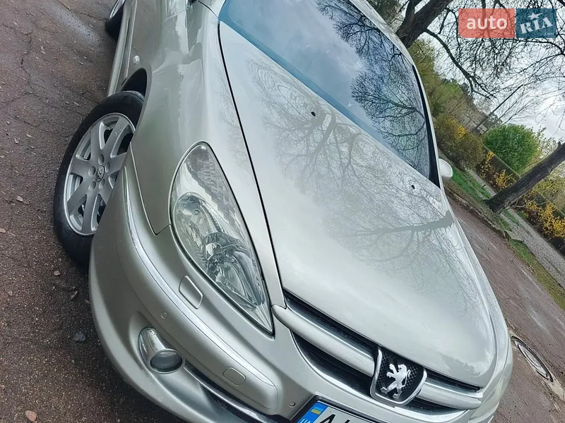 Peugeot 607 2005