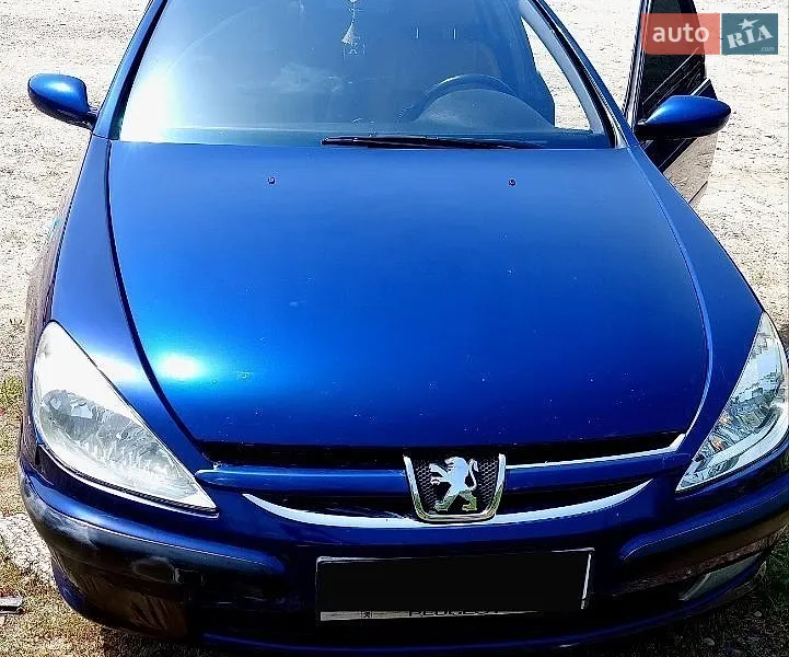 Peugeot 607 2001