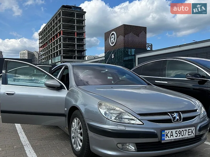 Peugeot 607 2004