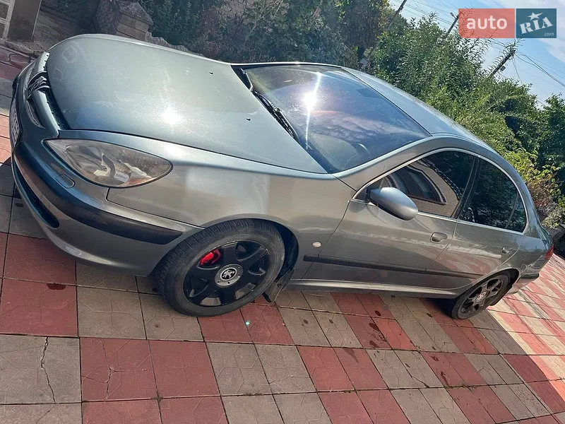 Peugeot 607 2002