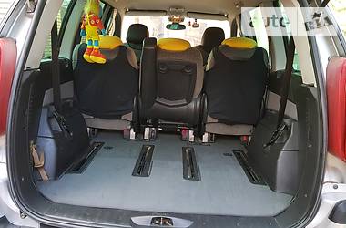 Мінівен Peugeot 807 2004 в 