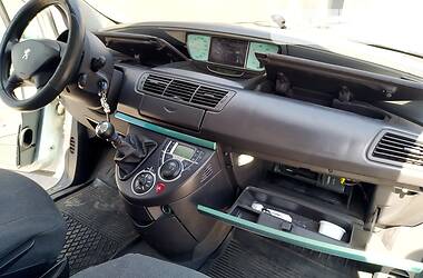 Минивэн Peugeot 807 2004 в 