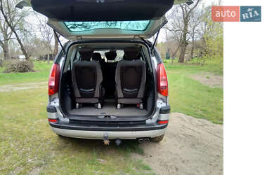 Мінівен Peugeot 807 2003 в Кам'янському