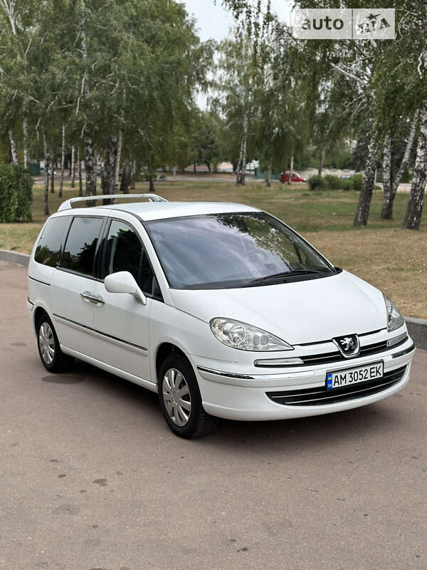 Минивэн Peugeot 807 2011 в Житомире