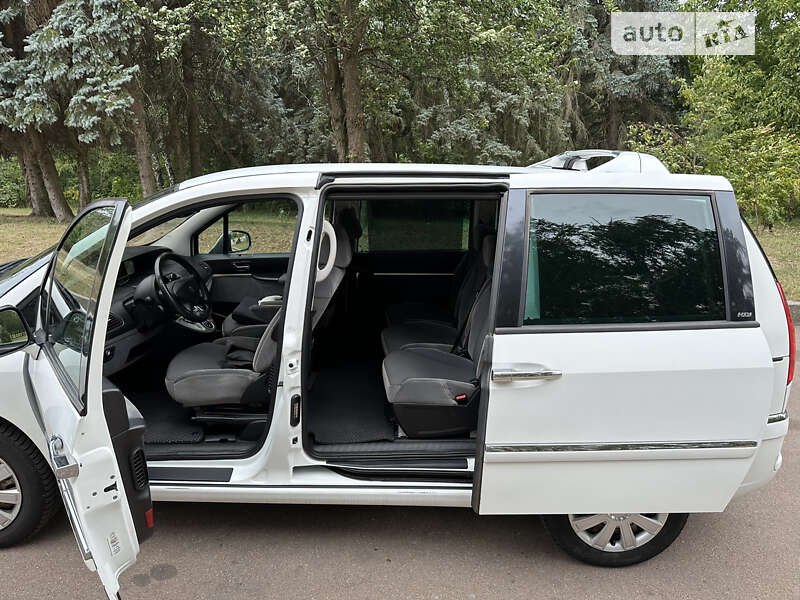 Минивэн Peugeot 807 2011 в Житомире