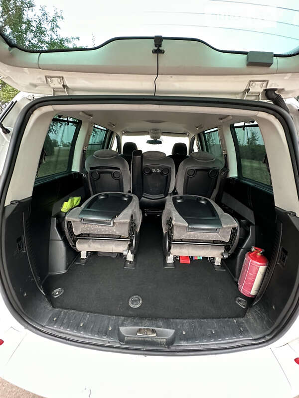 Минивэн Peugeot 807 2011 в Житомире