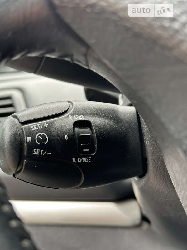 Минивэн Peugeot 807 2011 в Житомире