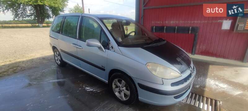 Мінівен Peugeot 807 2004 в Чернівцях