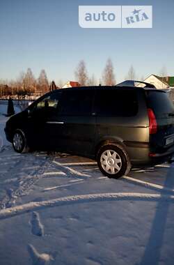 Мінівен Peugeot 807 2007 в Ратному