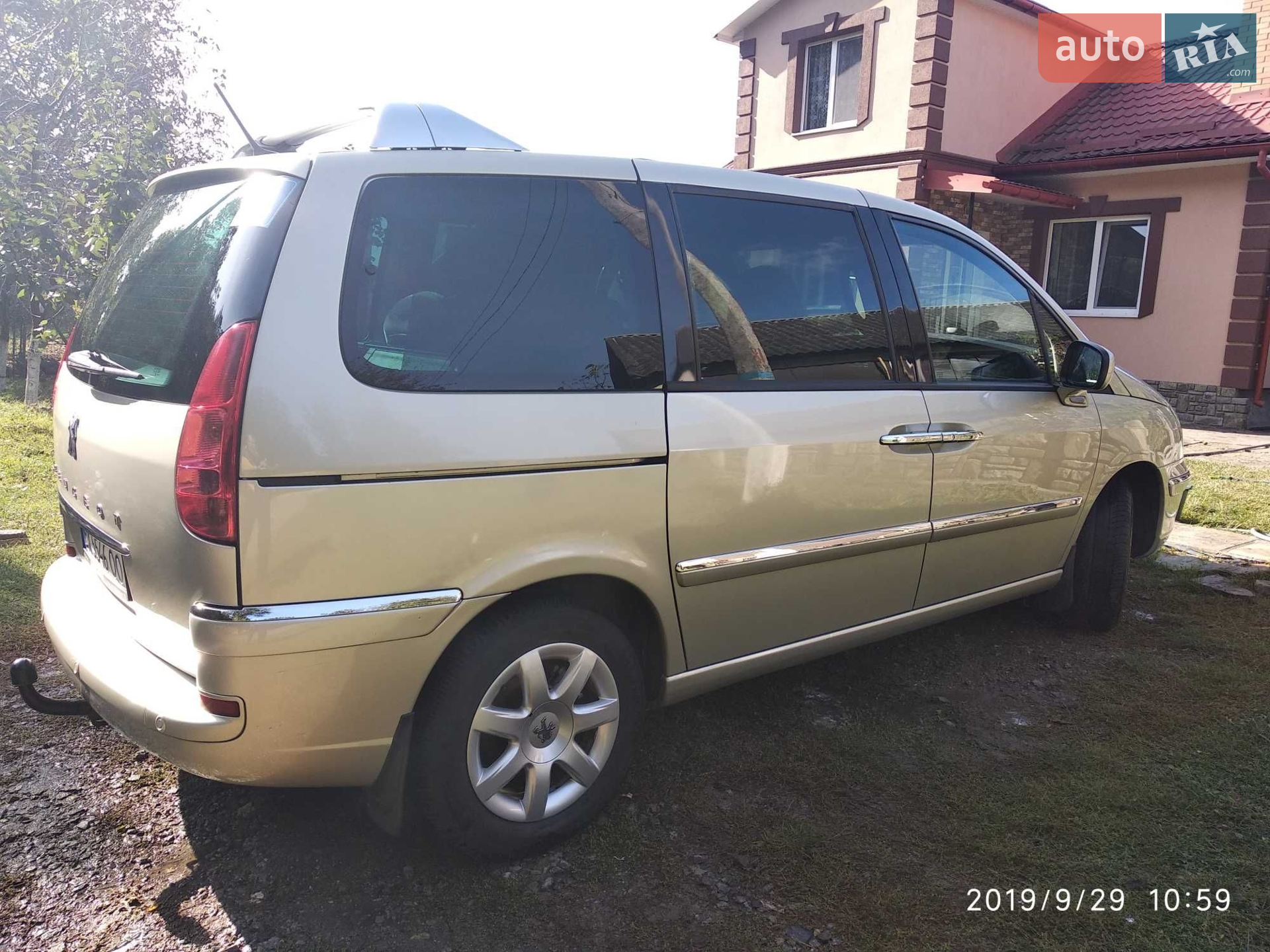 Peugeot 807 2013 VIN VF3EBRHD8DZ031717 фото оголошення 10 з 18