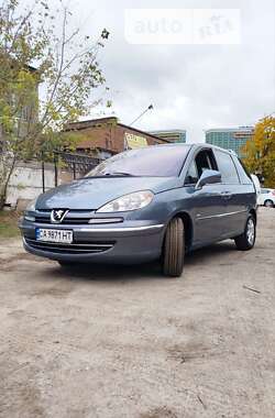 Мінівен Peugeot 807 2010 в Києві