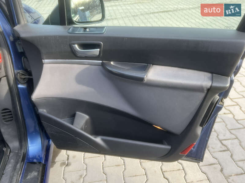 Минивэн Peugeot 807 2006 в Хотине