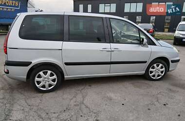 Минивэн Peugeot 807 2005 в 