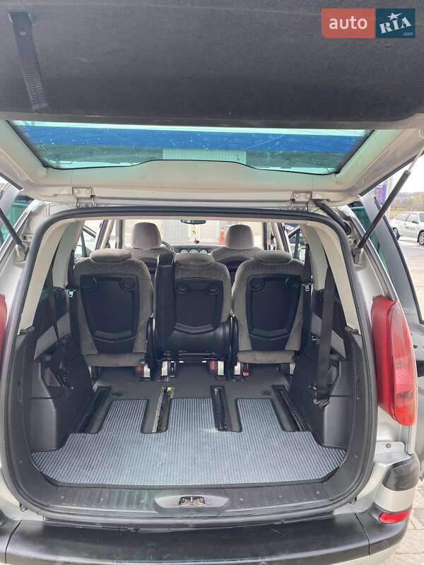 Мінівен Peugeot 807 2005 в Тлумачі