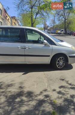 Мінівен Peugeot 807 2004 в 