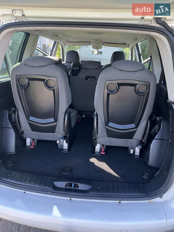 Мінівен Peugeot 807 2008 в Прилуках