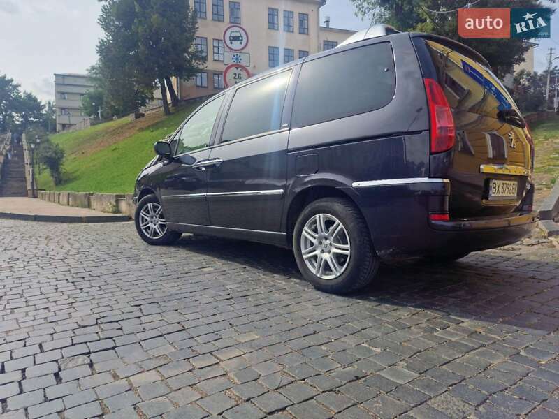 Минивэн Peugeot 807 2009 в Изяславе