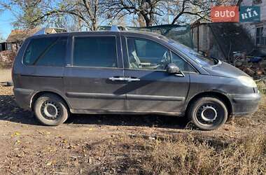 Мінівен Peugeot 807 2004 в Новомиколаївці